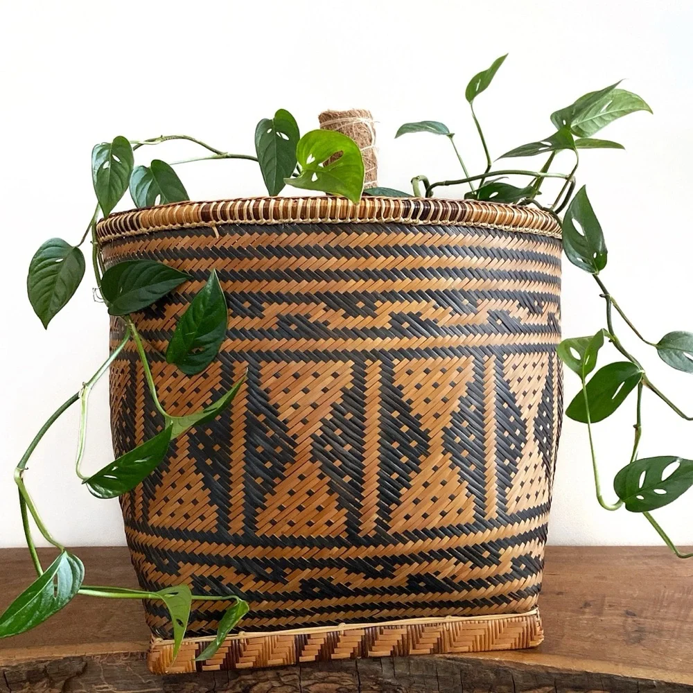 VTG Woven Basket Planter Black Geometric Pattern Tribal African Boho Decor